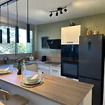 Aux Trompettes Violettes 公寓 阿棉