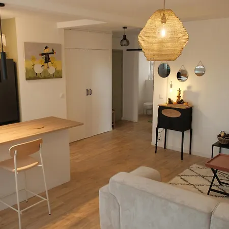 Apartmán Aux Trompettes Violettes Amiens