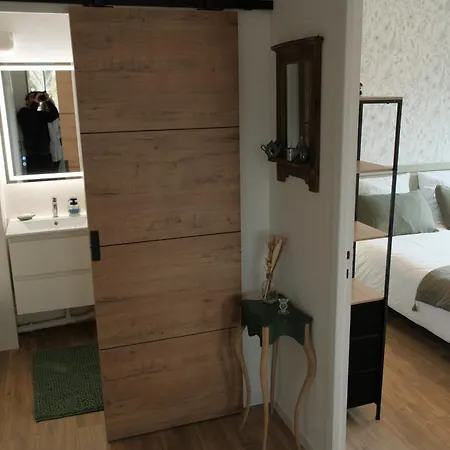 Aux Trompettes Violettes Apartmán Amiens