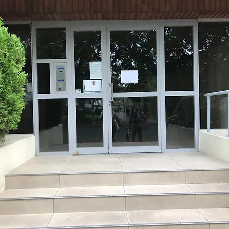 Aux Trompettes Violettes Appartement *