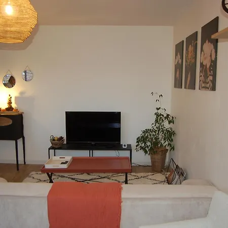 Aux Trompettes Violettes Apartmán Amiens